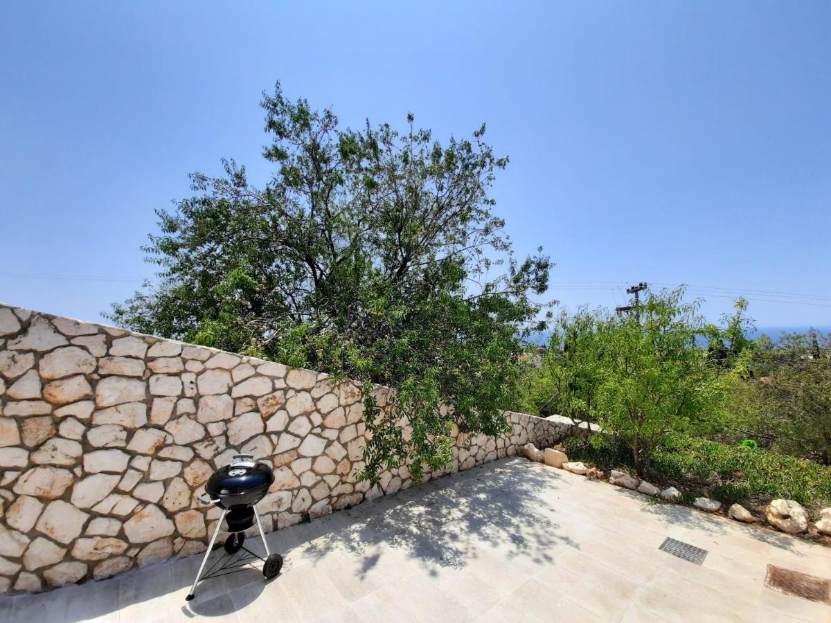 Freesia Grand Sea View Residence Свороната Экстерьер фото