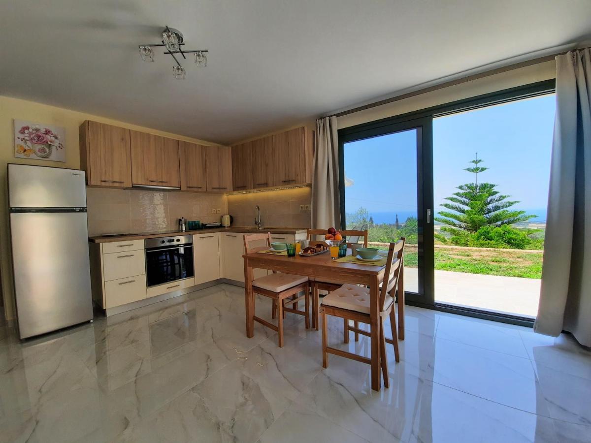 Freesia Grand Sea View Residence Свороната Экстерьер фото