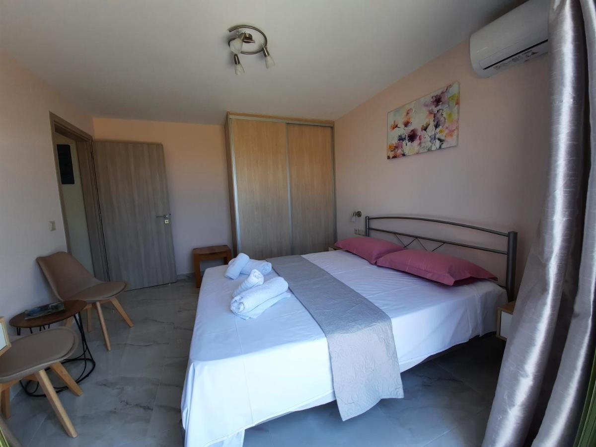 Freesia Grand Sea View Residence Свороната Экстерьер фото