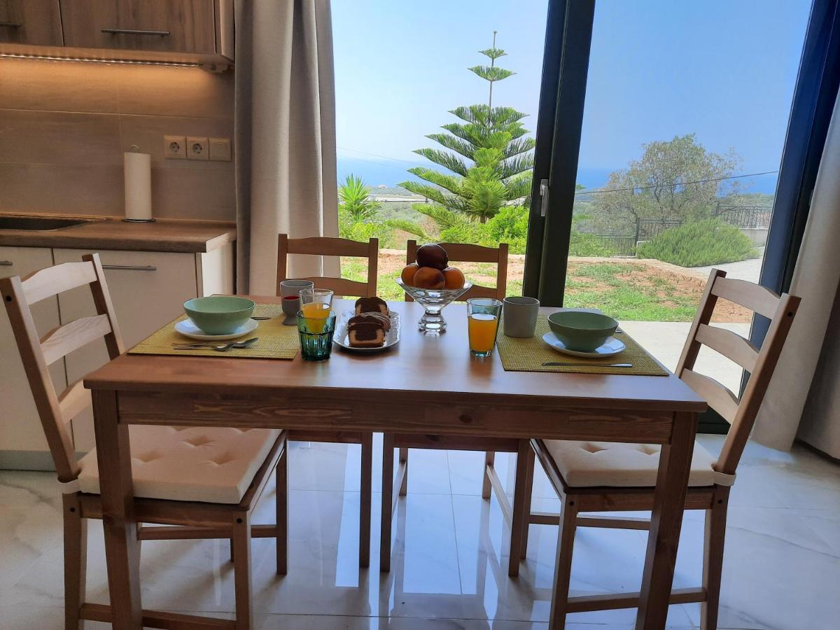 Freesia Grand Sea View Residence Свороната Экстерьер фото