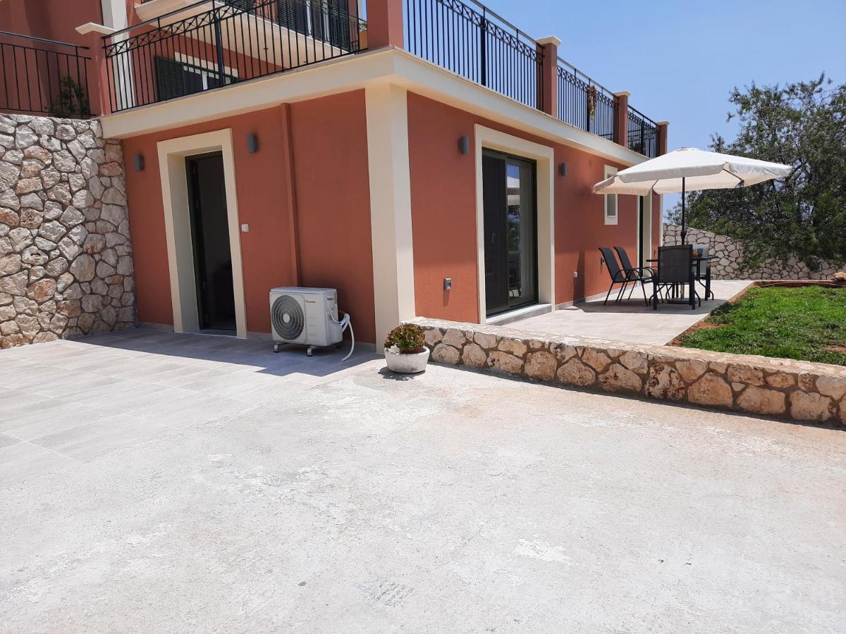 Freesia Grand Sea View Residence Свороната Экстерьер фото