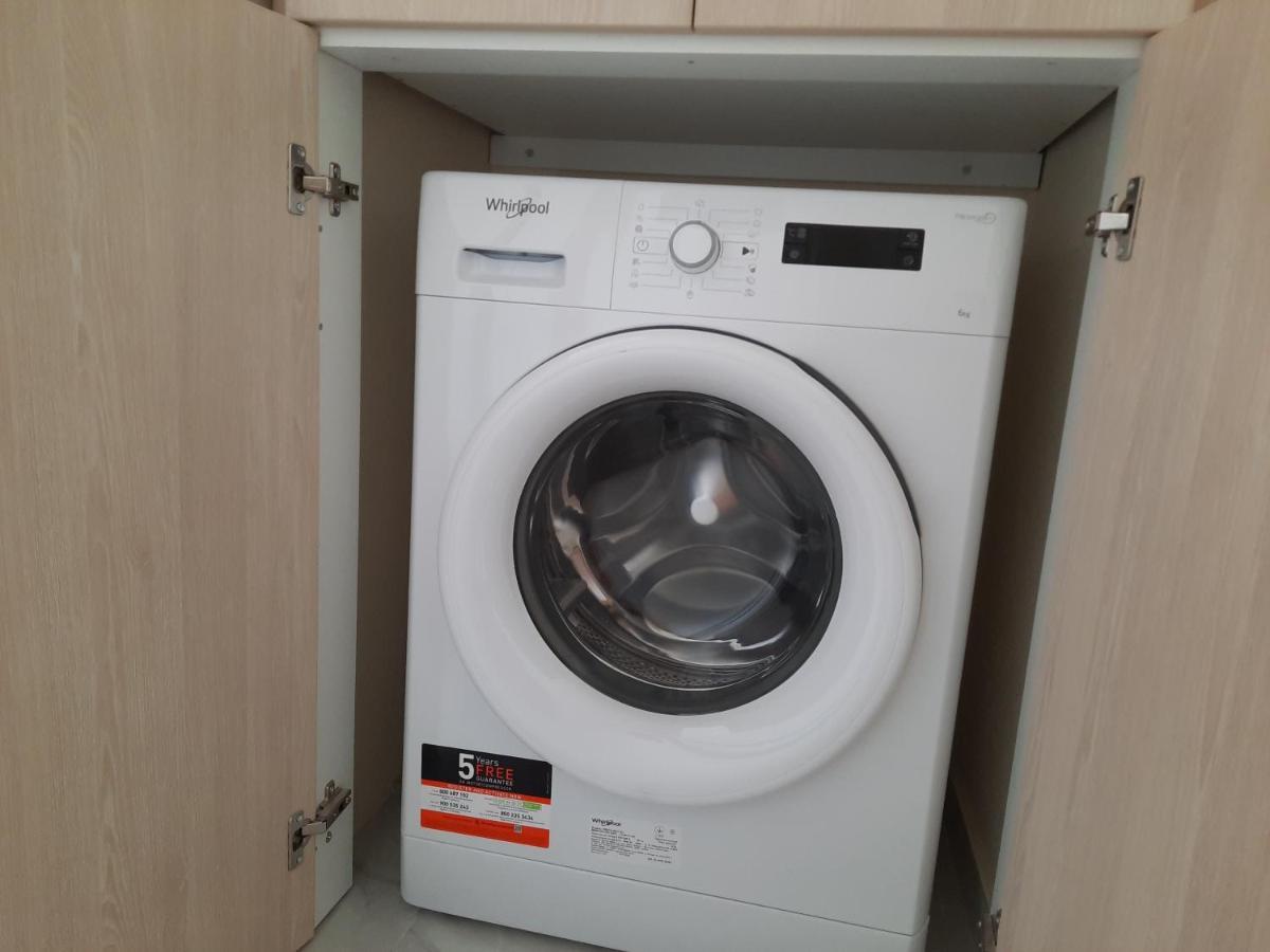 Freesia Grand Sea View Residence Свороната Экстерьер фото