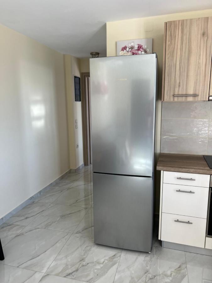 Freesia Grand Sea View Residence Свороната Экстерьер фото